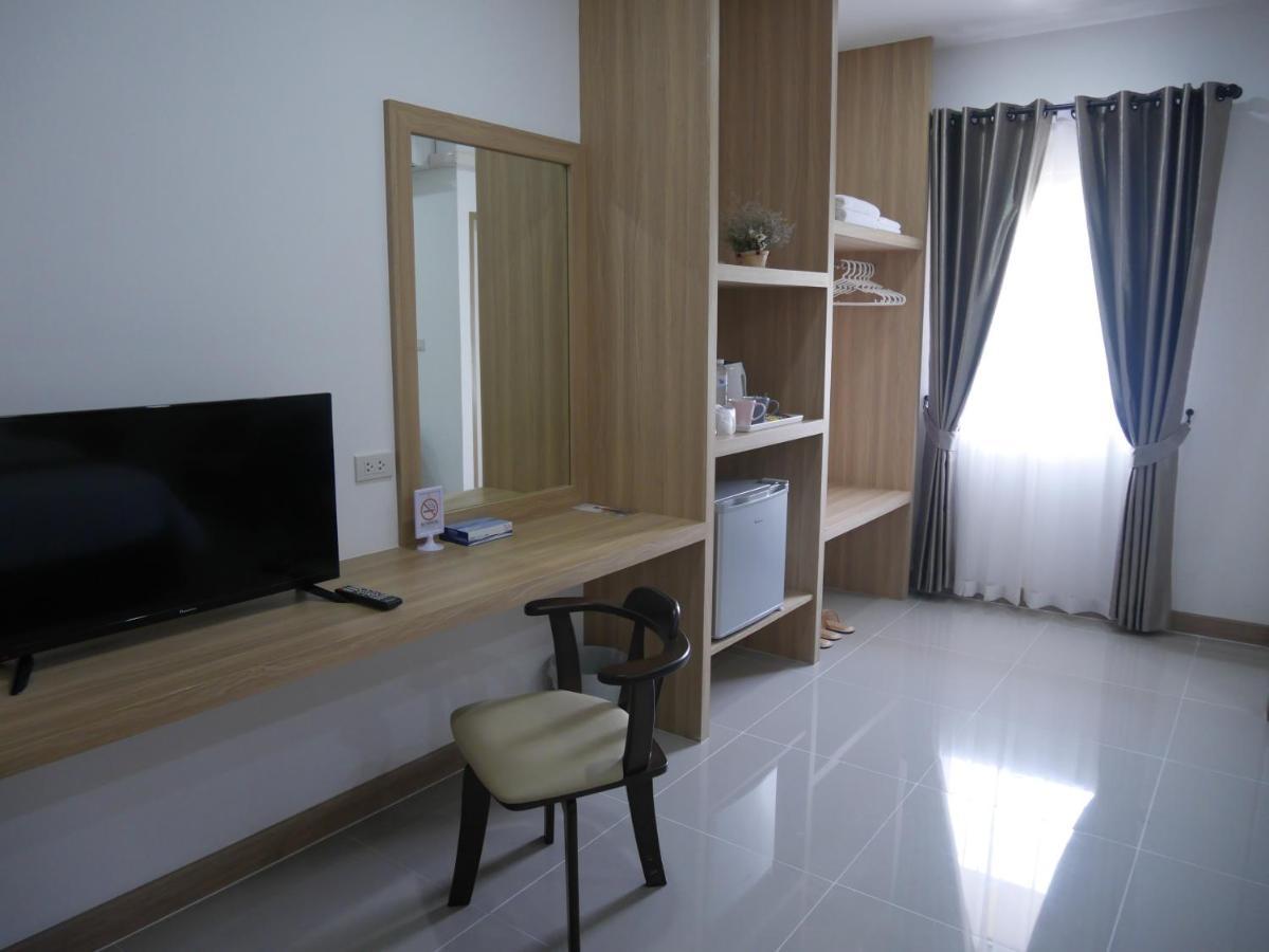Hotel Nine Smiths Chiangmai 3*